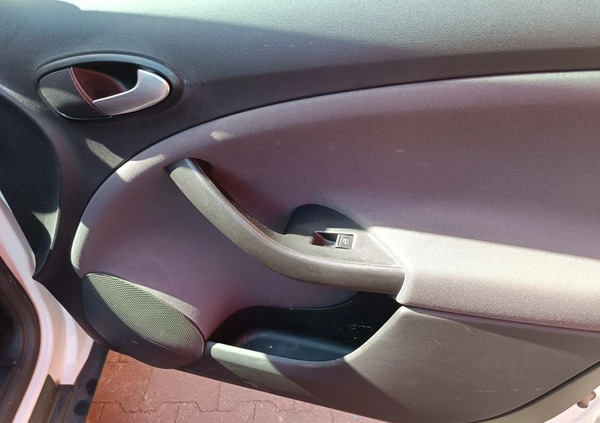 Seat Altea XL cena 25600 przebieg: 162000, rok produkcji 2014 z Czarnków małe 497